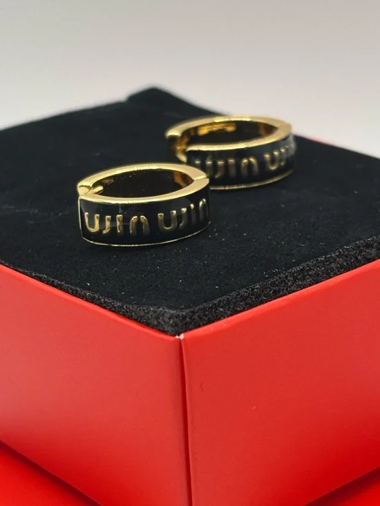 Luxury Designer Gold Tone Small Hoop Earrings Black Enamel Polished Logo Accent - Picture 10 of 15